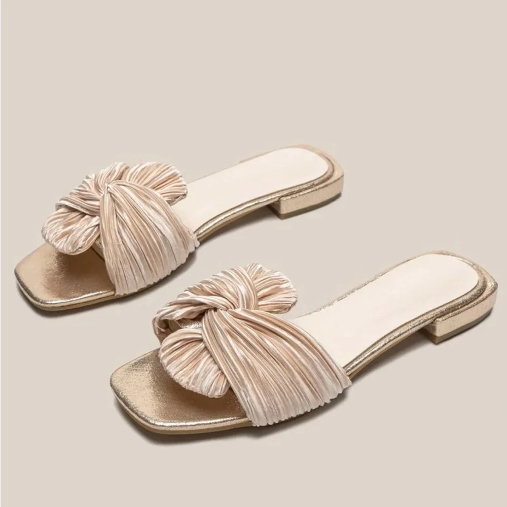 Champagne / gold Twist Decor Fabric Open Toe Slide Sandals